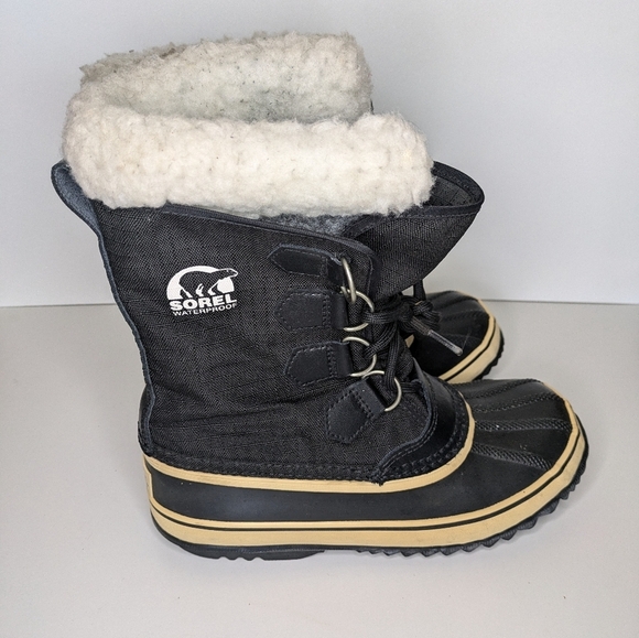 Womens Sorel Carnival size 6US 4UK Black Ankle High Insulated Lined Winter Boots - Picture 3 of 6